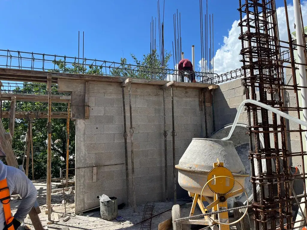 Twenty-Fifth Construction Update, photo 1