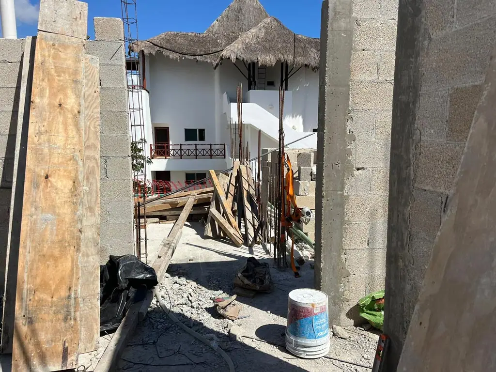 Twenty-Fifth Construction Update, photo 9