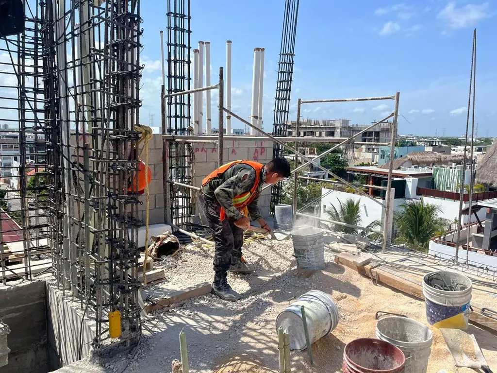 Thirty-Second Construction Update, photo 1