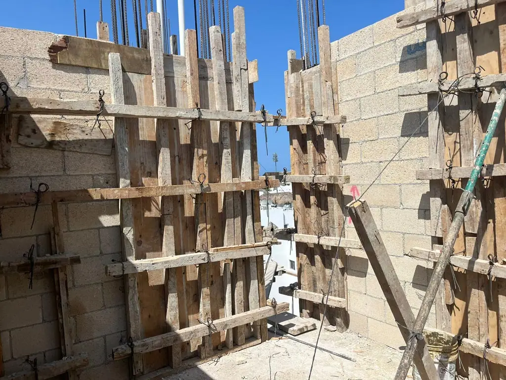 Thirty-Second Construction Update, photo 3