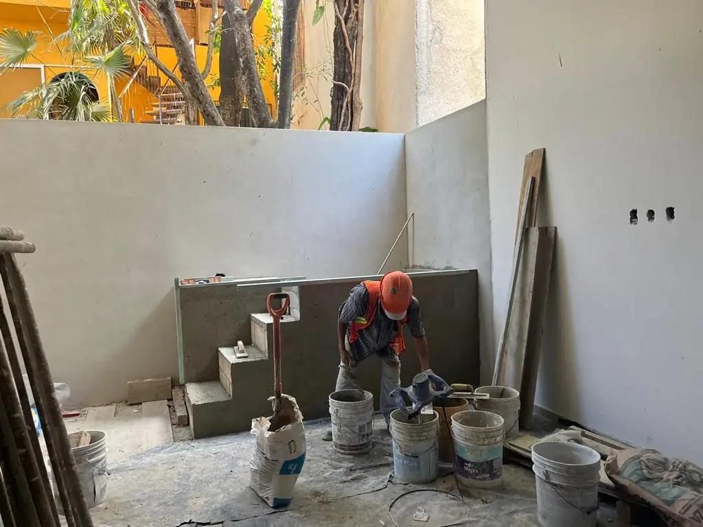Thirty-Second Construction Update, photo 6