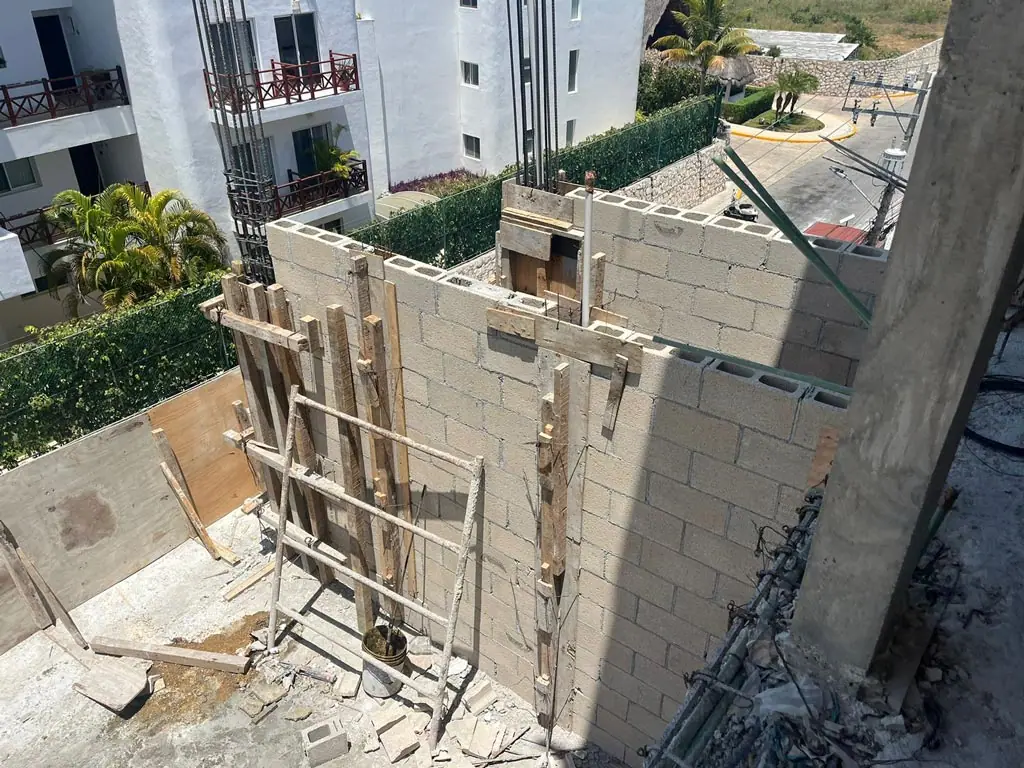 Thirty-Third Construction Update, photo 2