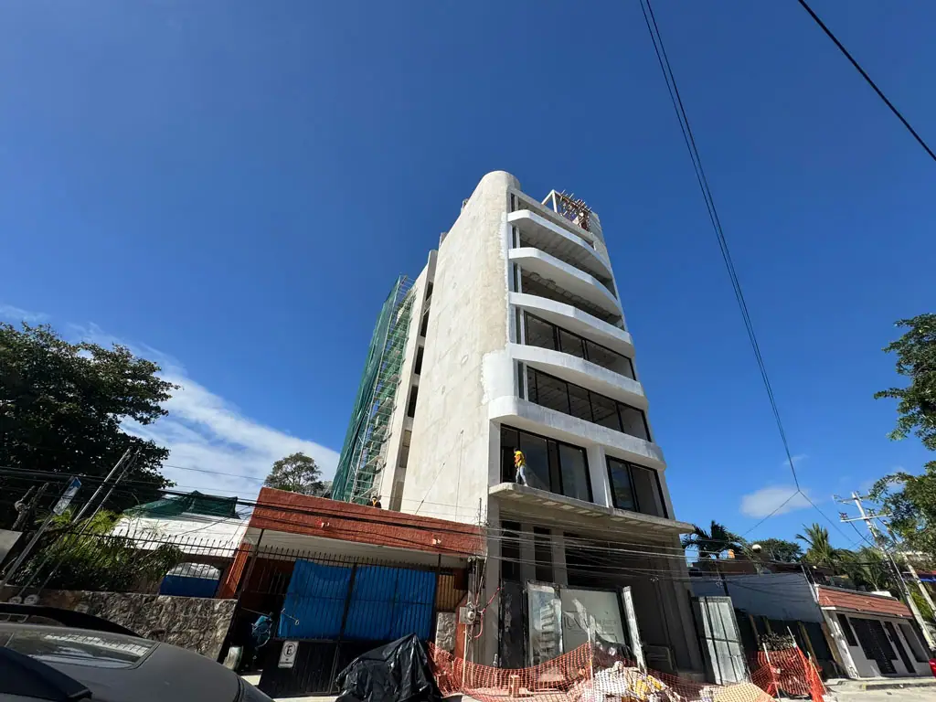 Fiftieth Construction Update, photo 34