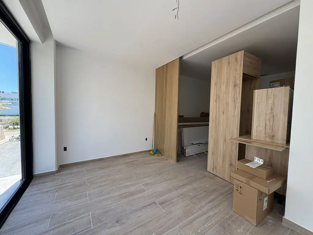 Fifty-Second Construction Update, photo 4